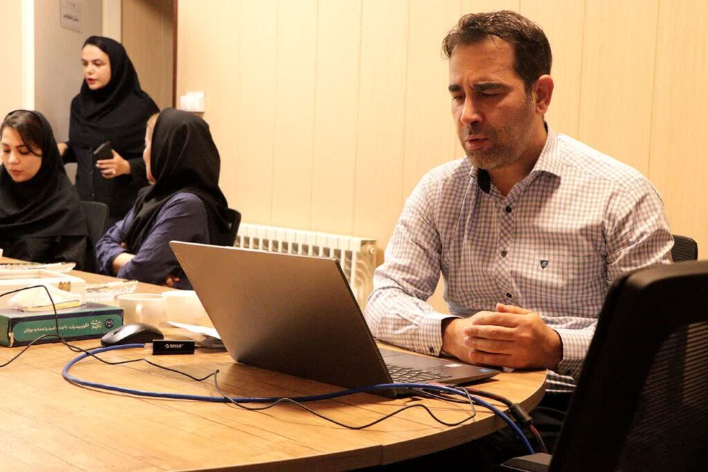 وبینار تخصصی با موضوع “دارورسانی پوستی در درماتولوژی”